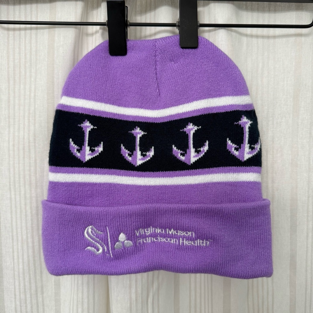 NWT Seattle Kraken ⚓️ Hockey Fights Cancer purple beanie - Picture 2 of 3